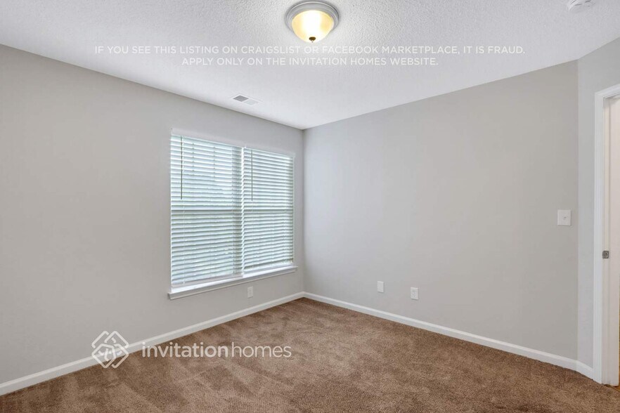 Building Photo - 10641 Partridgeberry Dr