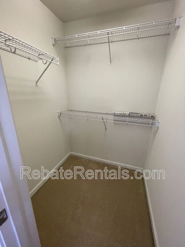 Building Photo - 13475 Stone Pond Dr