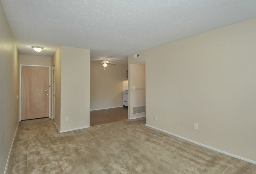 Iroquois Green 136 Lawson Ln Louisville KY 40214 Apartment Finder