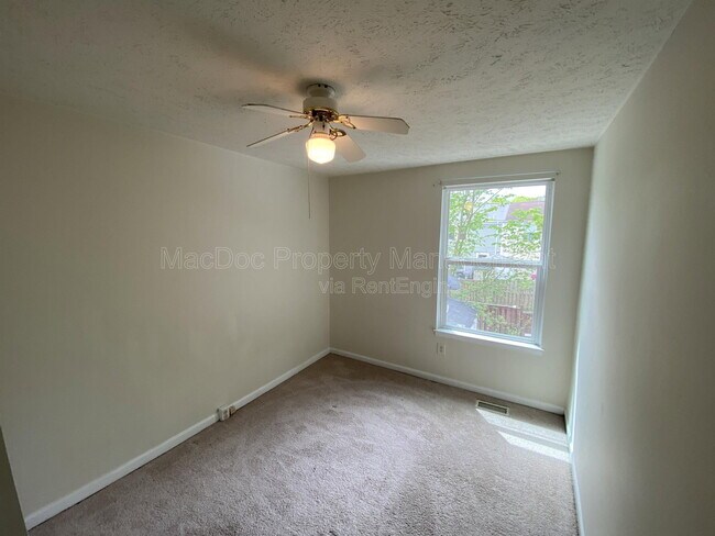 Building Photo - 4749 Hedrick Ln