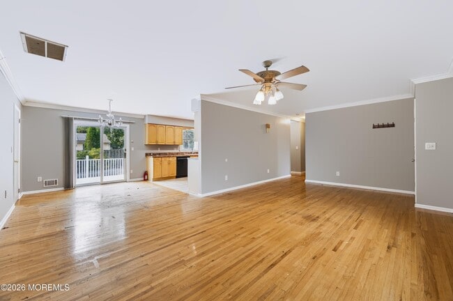 Building Photo - 1317 3rd Ave