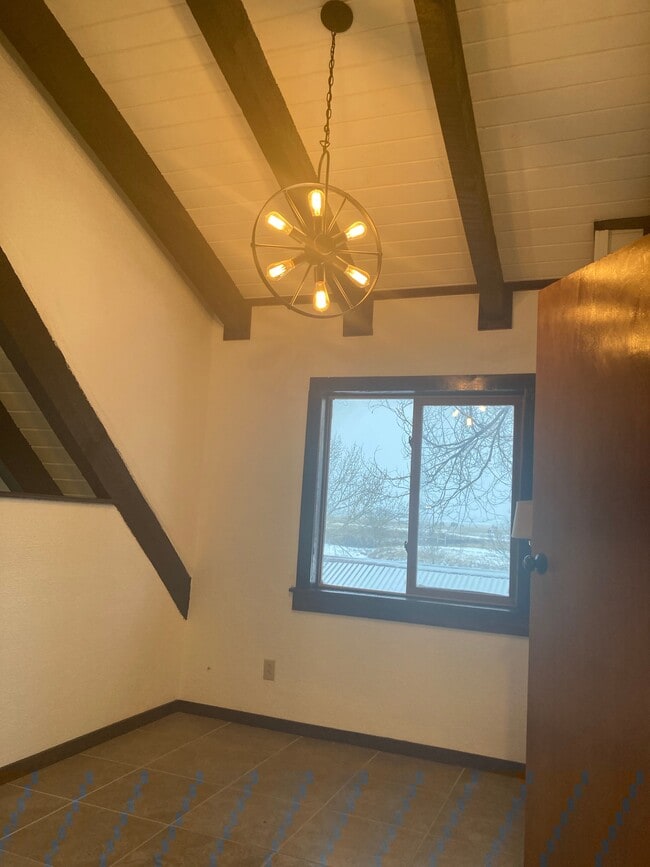 Building Photo - 72 El Llano Rd