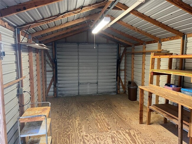 Building Photo - 16001 Awalt Dr