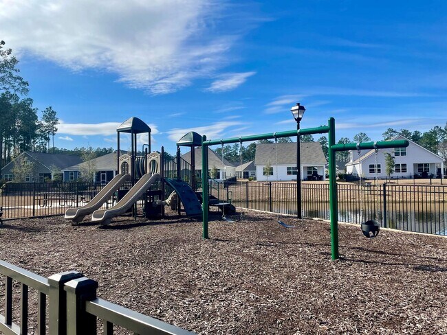 Building Photo - Available Soon!