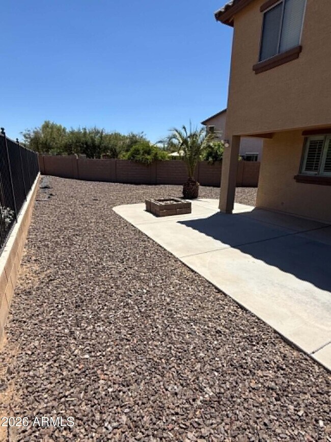 Building Photo - 8821 S 40th Dr