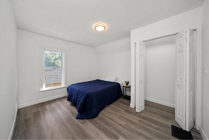 Building Photo - 628 S Liberty St