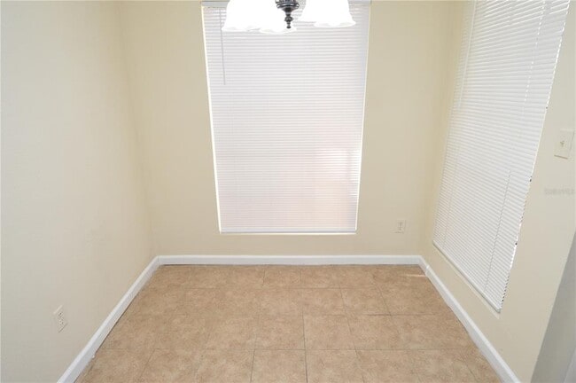Building Photo - 8647 Mallard Reserve Dr