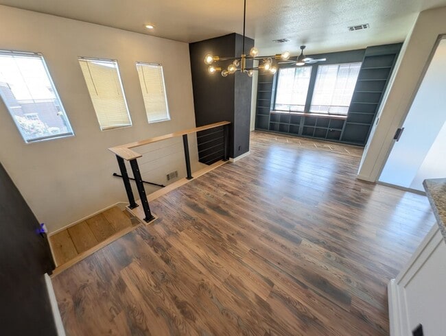 Building Photo - 10180 Delray Beach Ave