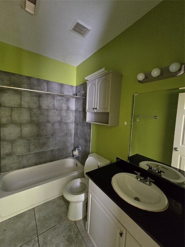 Building Photo - 11045 Landswalk Dr