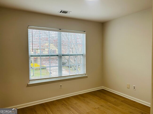 Building Photo - 11 Rockcress Ct