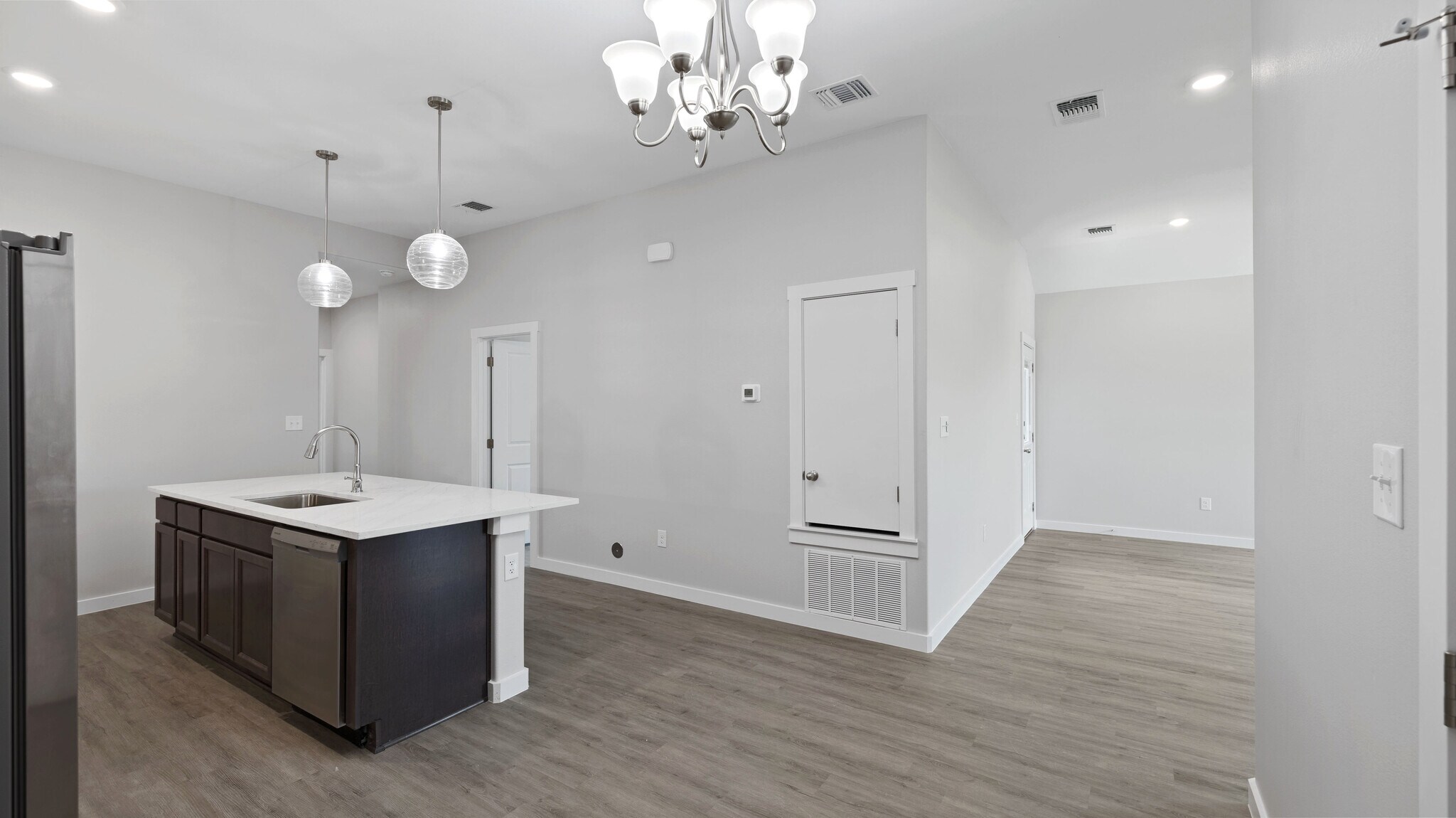 Building Photo - 1303 Antelope Trl