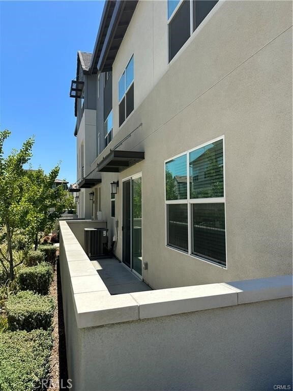 Building Photo - 11022 Sunshade Dr