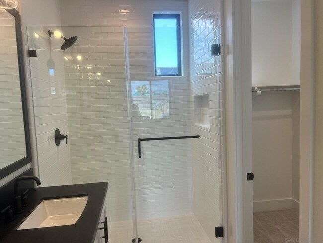 Building Photo - 1301 Bergamo Pl