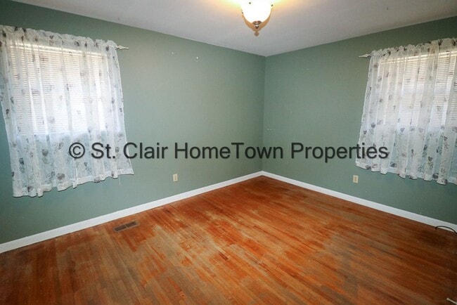 Building Photo - Ragland Rental