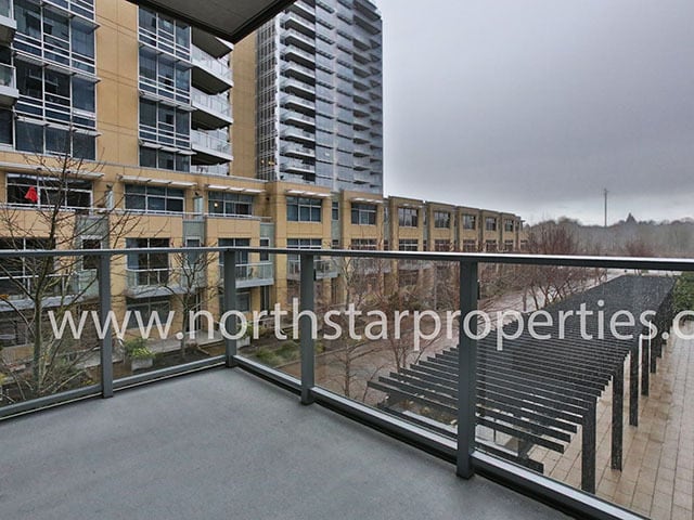 Building Photo - South Waterfront Atwater Perfection