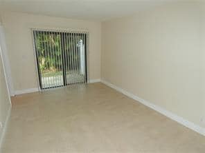 Building Photo - 1455 Holly Heights Dr