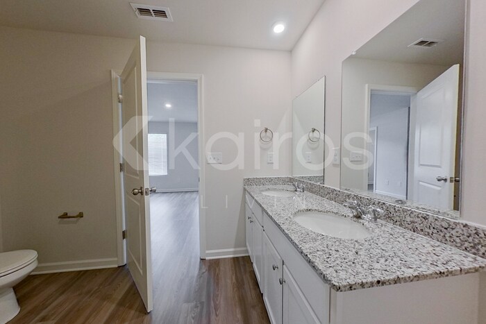 Building Photo - 329 Ironwood Ct