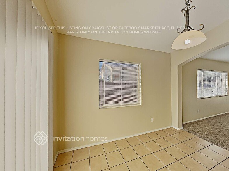 Building Photo - 5421 W Grove St