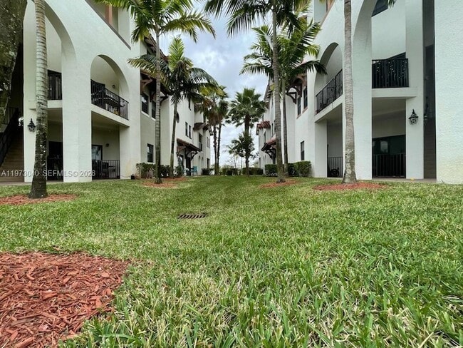 Building Photo - 10600 NW 88th St