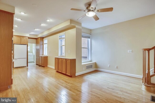 Building Photo - 119 N Peyton St