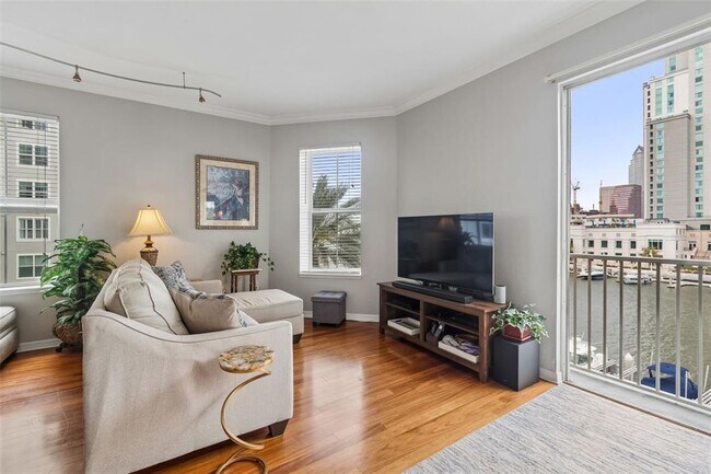 Building Photo - 700 S Harbour Island Blvd