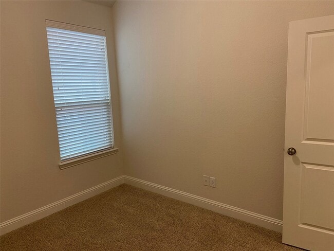 Building Photo - 16217 Bidwell Park Dr