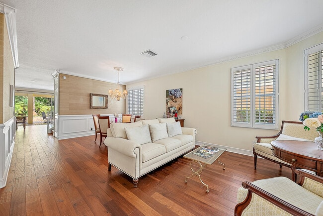 Building Photo - 140 Sweet Bay Cir