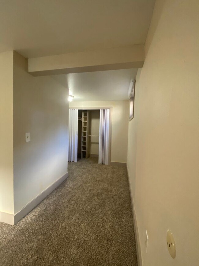 Building Photo - Charming Mt. Tabor Home with Loft & Baseme...