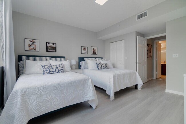 Building Photo - 11790 St Andrews Place