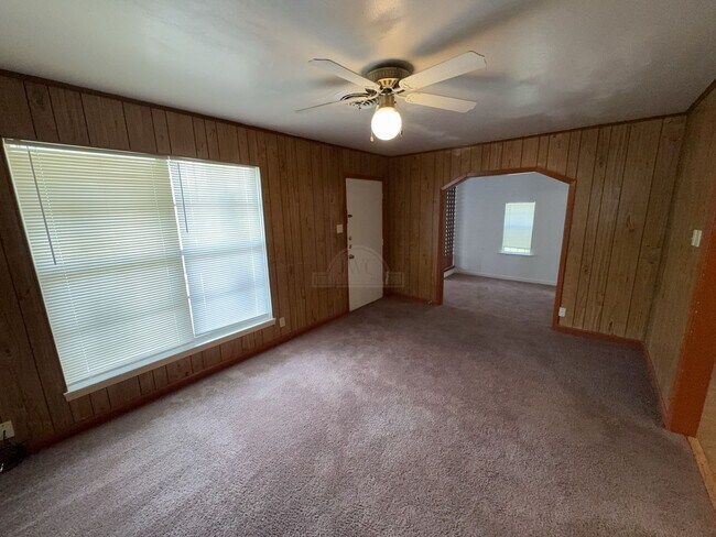 Building Photo - 906 Jefferies Ave, Killeen