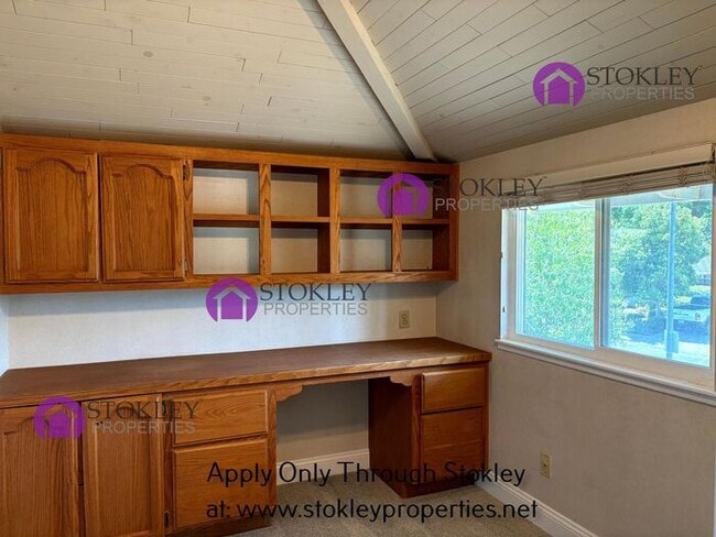 Building Photo - 5958 Vía del Cielo