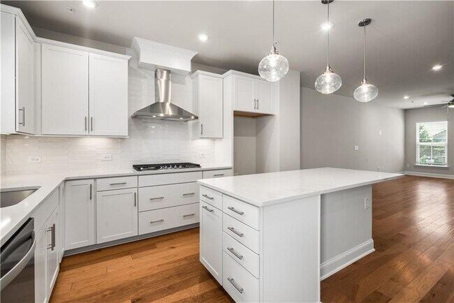 Building Photo - 2567 Astaire Ct NW