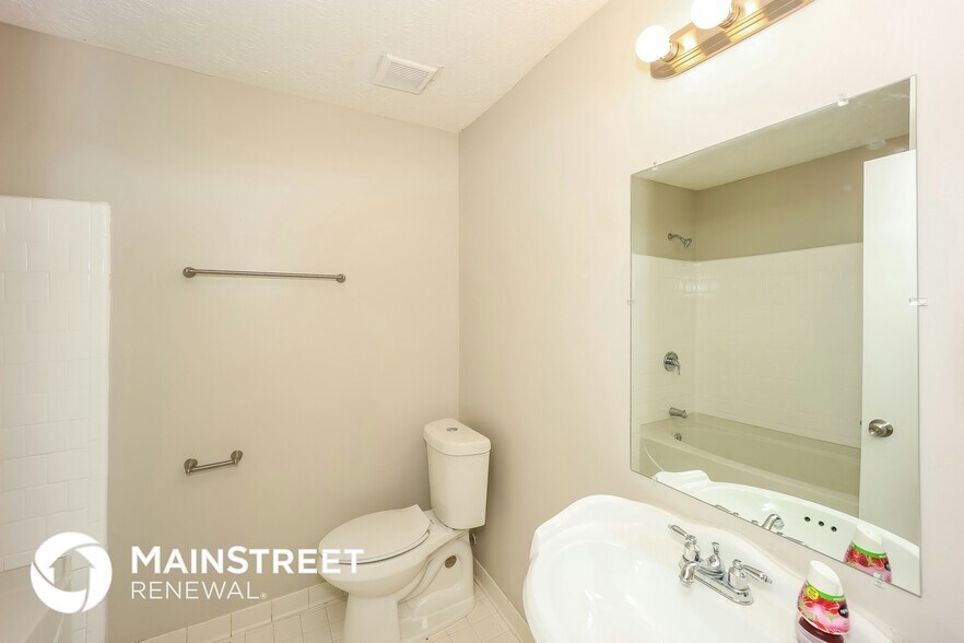 Building Photo - 7426 Dartmouth Ct