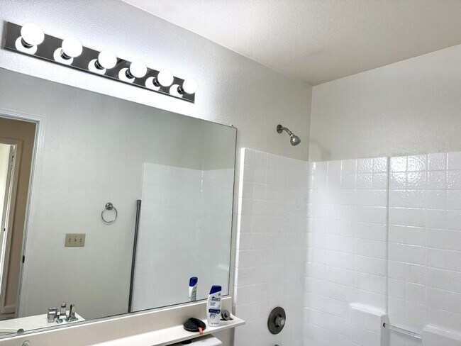 Building Photo - Beautiful House in the heart of Temecula - Close to Everywhere