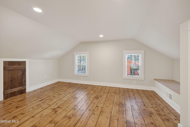 Building Photo - 34 Wilton Rd