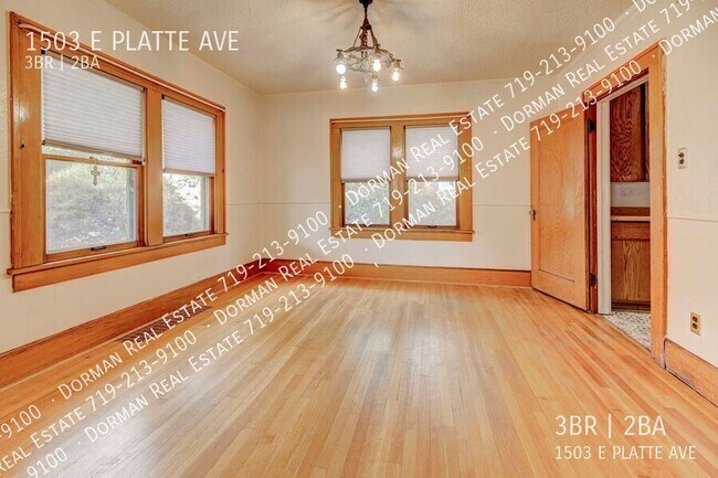 Building Photo - 1503 E Platte Ave