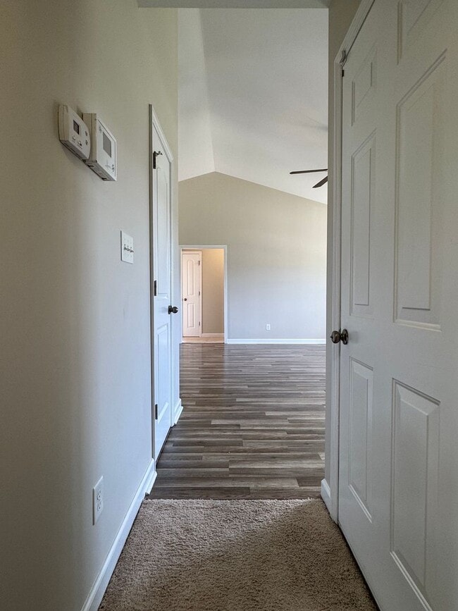 Building Photo - Sensational in Sagewood!