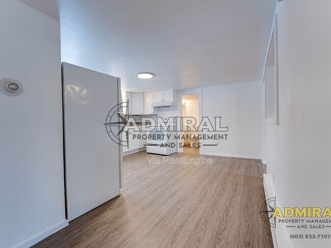 Building Photo - 6 Dora Dr