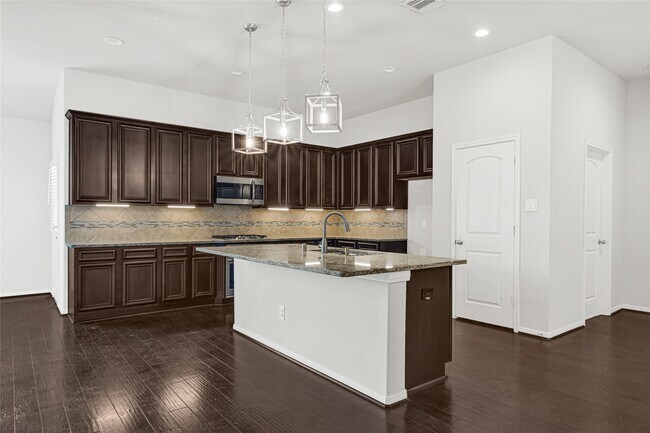 Building Photo - 4619 Grigio Pines Dr