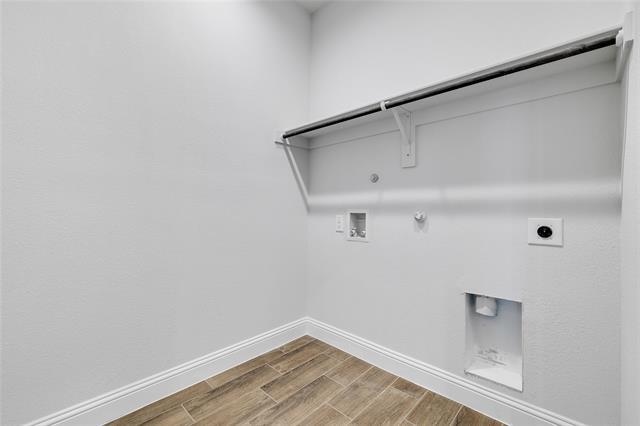 Building Photo - 5909 Lovills Crk St