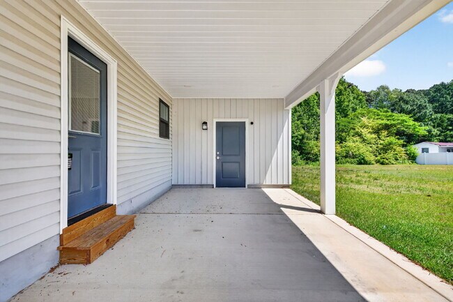 Building Photo - 221 E Moon Cir