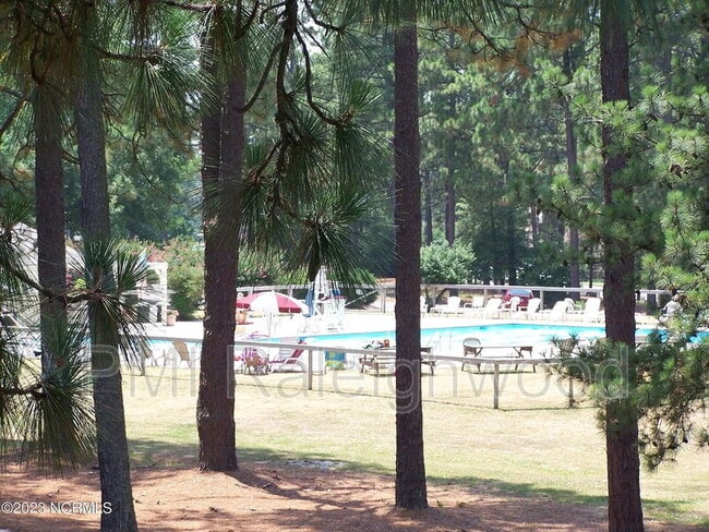 Building Photo - 220 Foxkroft Dr