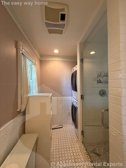 Building Photo - 11 Beech St