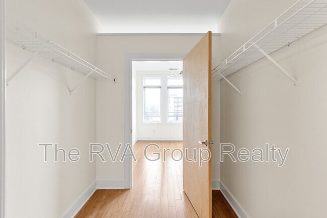 Building Photo - 110 W Marshall St