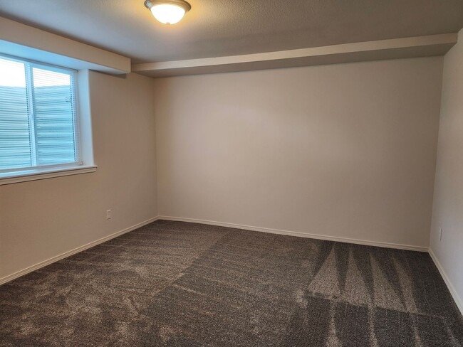 Building Photo - Beautiful 4 bedroom 2 bath Post Falls home for rent!