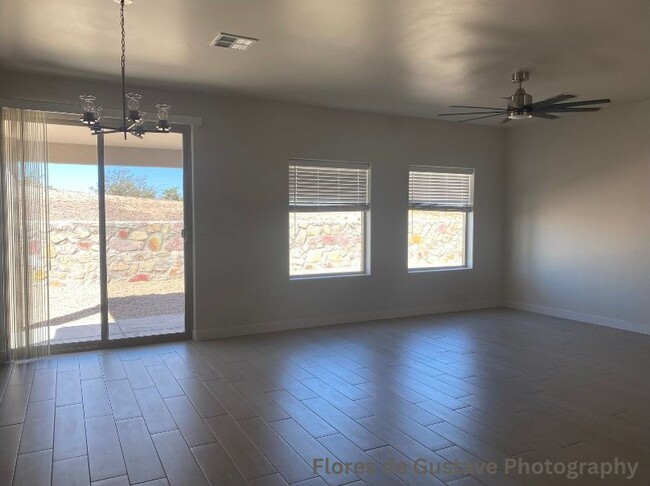 Building Photo - 2681 Silver Hawk Ave