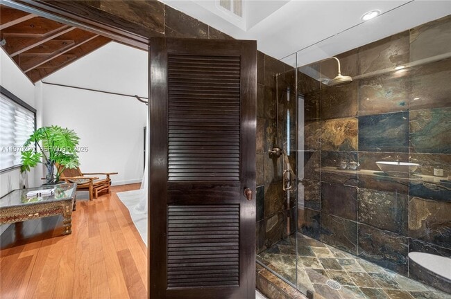 Building Photo - 14 W San Marino Dr