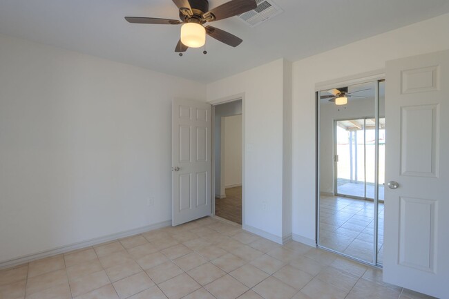 Building Photo - Newly remodeled 4 Bedroom in Casa Grande