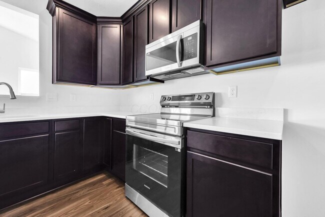 Building Photo - 4347 Pummelo Dr