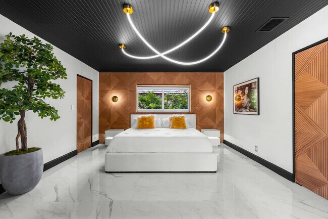 Building Photo - 10366 NW 15th St